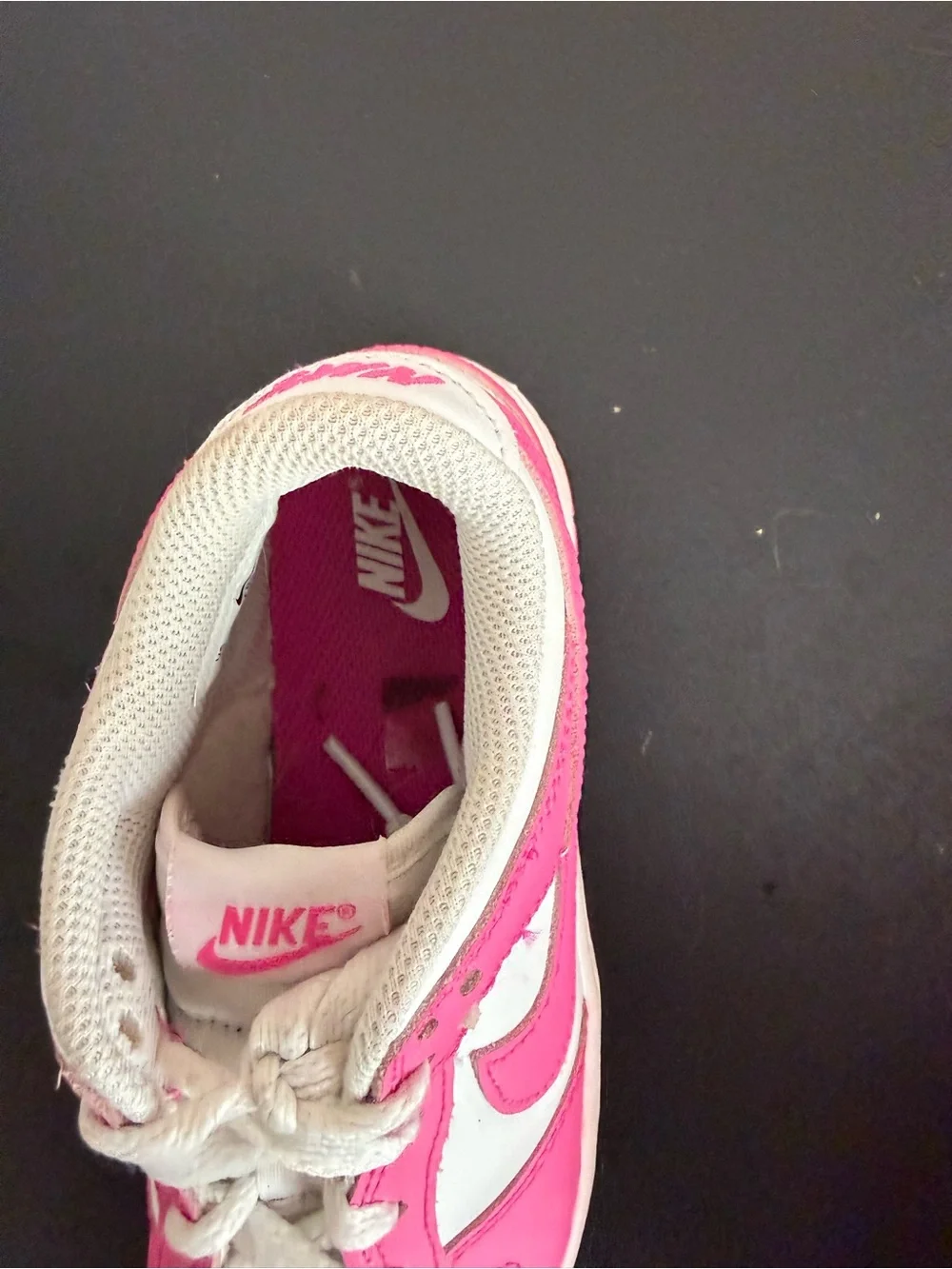 Nike Dunk Kids Low-Top Sneakers in White and Hot Pink Youth 2